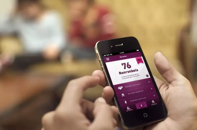 iphone application whiskas purr cats